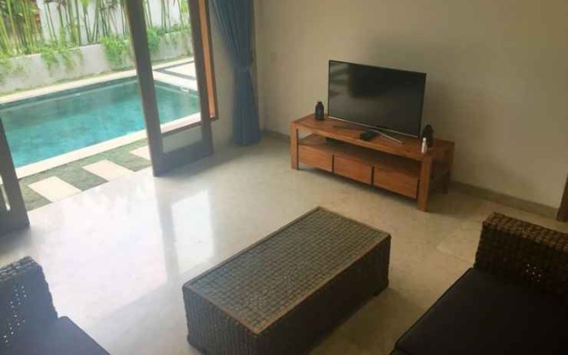 Villa Lotus Sanur – Guest Rooms – Denpasar