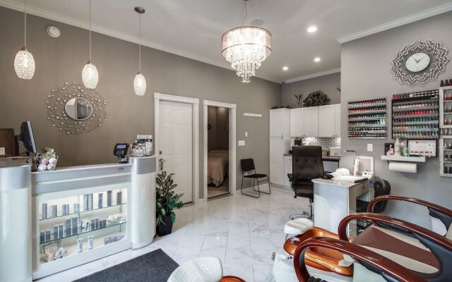 Alpenglow Vacation Rentals