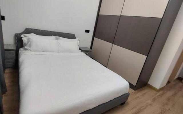 Urban Oasis - Modern Luxe 2 Bedroom Apt with pool, gym