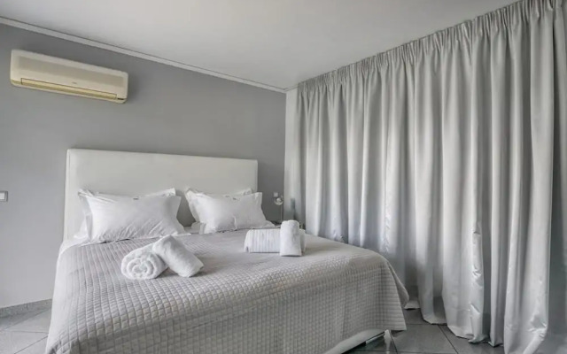 South Blue Sea View Apartment