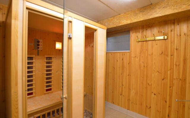 Cozy Holiday Home in Robertville with Sauna