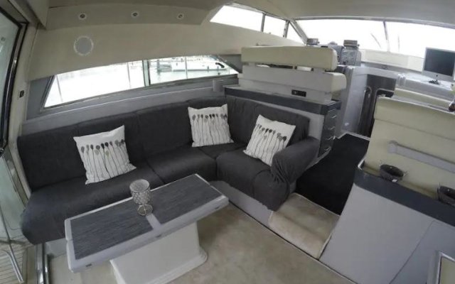 Beautiful and magnific yacht for 6 persons
