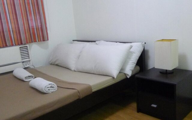 Metro Deluxe Residences