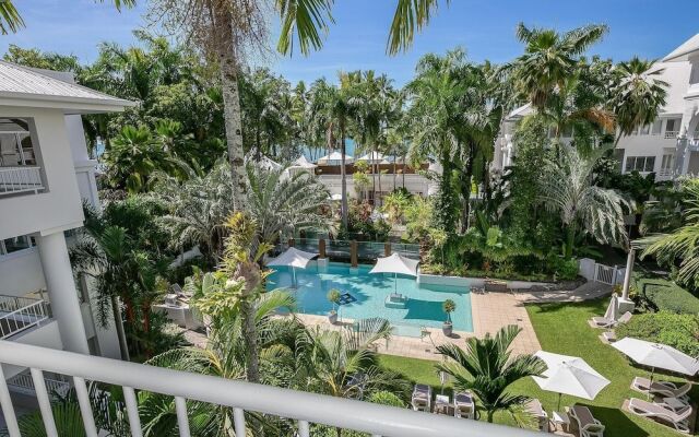 Belle Escapes - Oceanview Suite Alamanda Beachfront Resort "88"