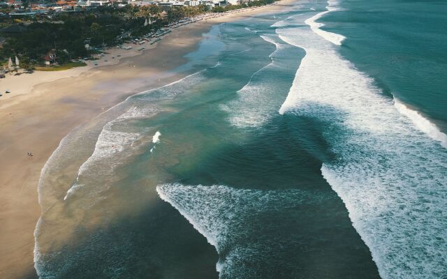 Borough Capsule Hostel Bali