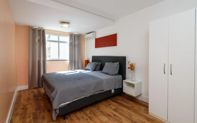 spacious penthouse duplex arpoador