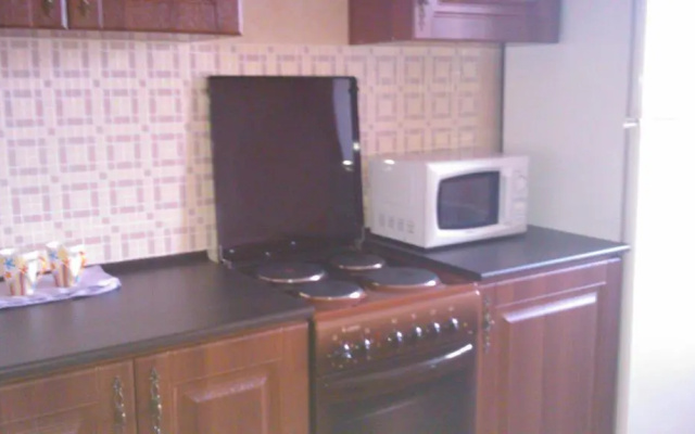 Меблированные комнаты One-Bedroom na 30let Pobedy 15d — фото