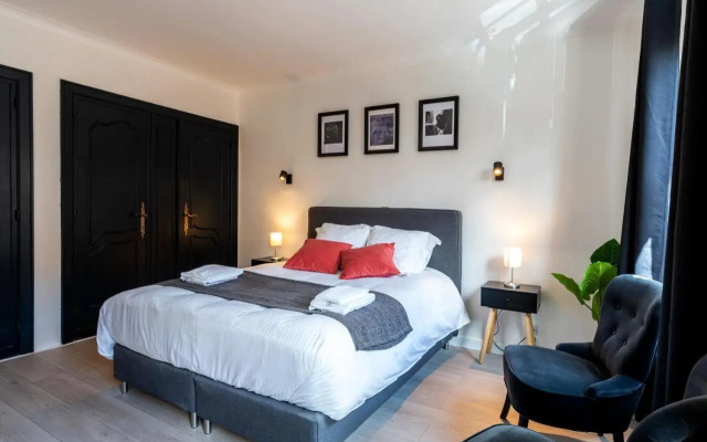 The Rose Suites