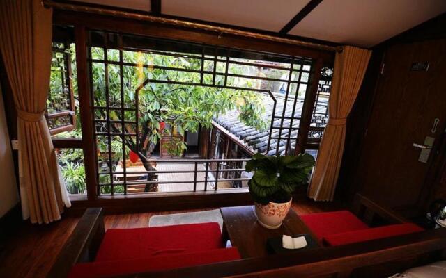 Lijiang Yiran Ethnic custom Viewing Inn