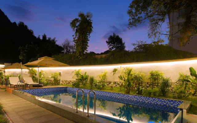 Yangshuo Sansheng Mountain Villa Homestay (Yangshuo Lijiang Store)