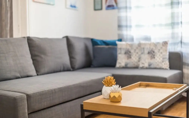 Athens Bright Suite by Cloudkeys