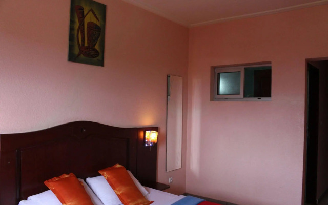 Tou'Ngou Hotel