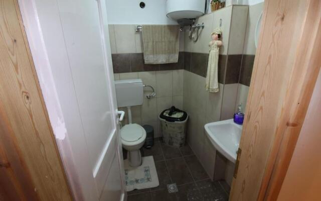 Eygenias House