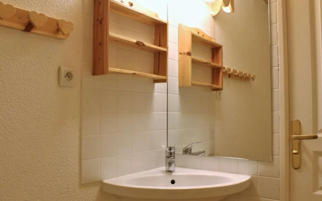 Appartement Risoul, 1 pièce, 3 personnes - FR-1-330-238