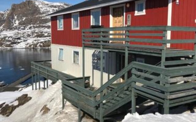 isi4u hostel, dogsled, snowmobiling