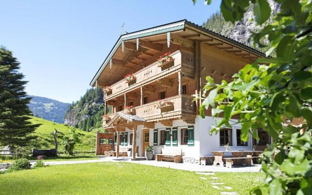 Alpenchalet Lacknerbrunn bis 23 P