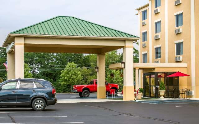 Comfort Inn & Suites Wilkes Barre - Arena