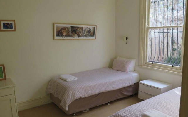 Cottesloe Beach House – Guest Rooms – Perth