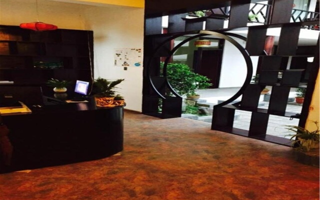 Yuan Qi Hotel – Lobby – Lijiang