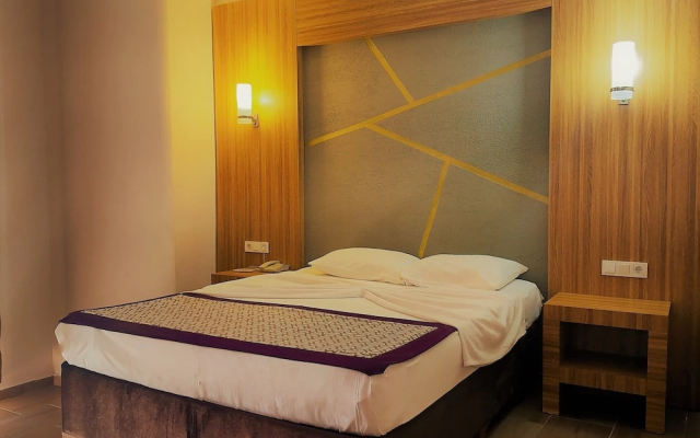 Dionisus Hotel