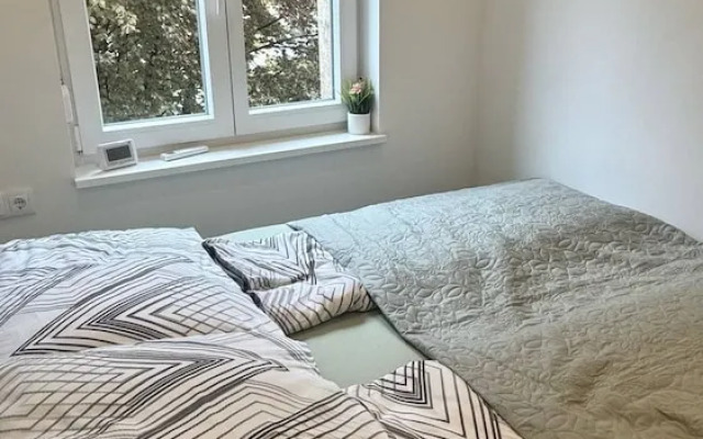 Stylish Apt Near Belvedere 15 Min to Center
