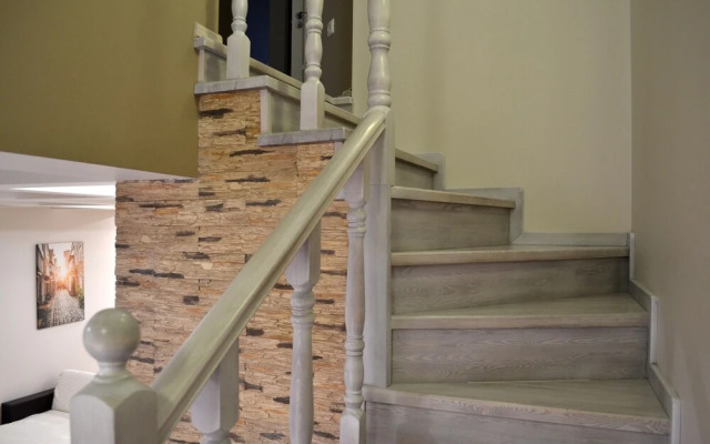 Townhouse Park & House