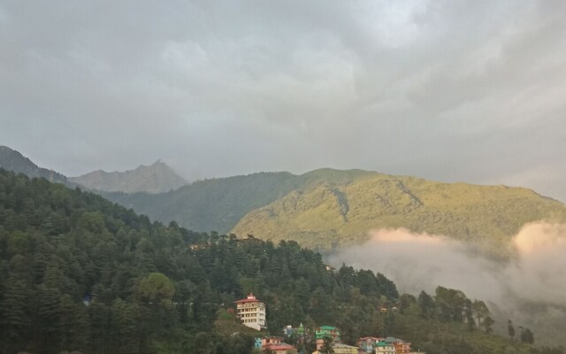 Hotel Hill Town