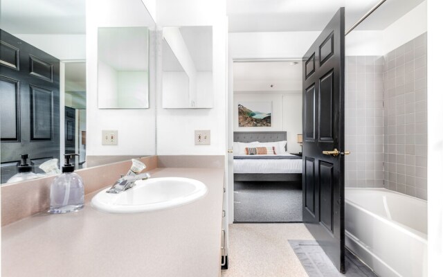 CozySuites Central West End