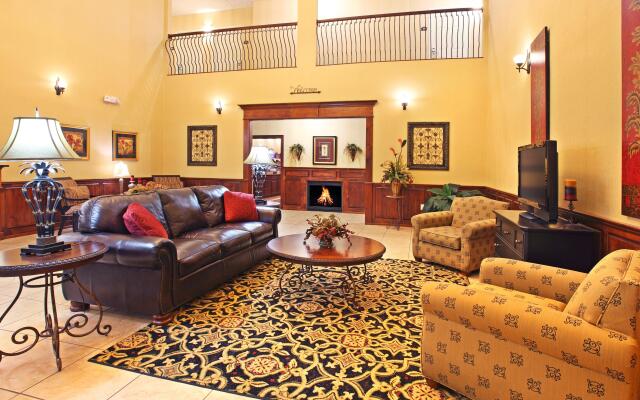 Holiday Inn Express Hotel & Suites Clarksville by IHG