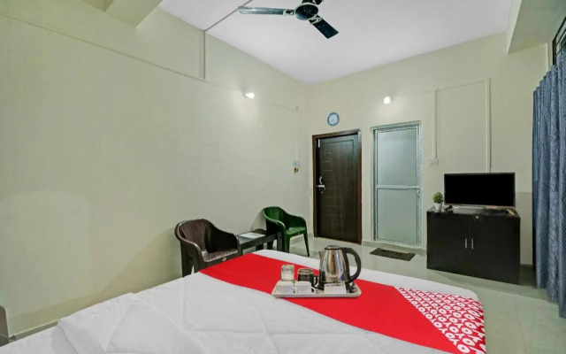 Oyo 92233 London Bridge Guest House