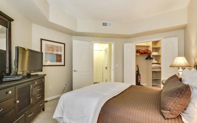 Global Luxury Suites at Lincoln Blvd