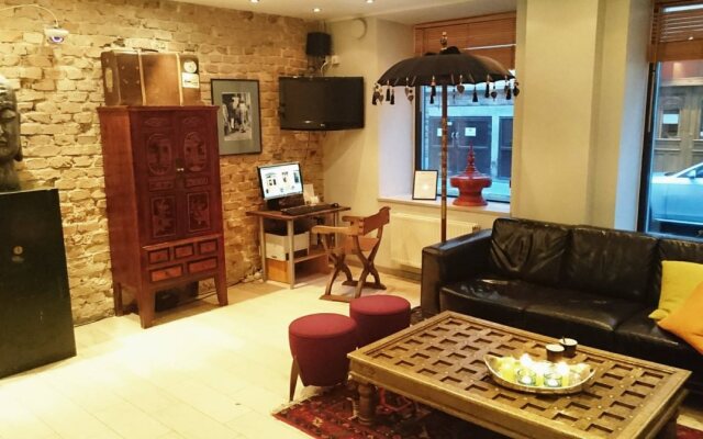 Rex Hotel