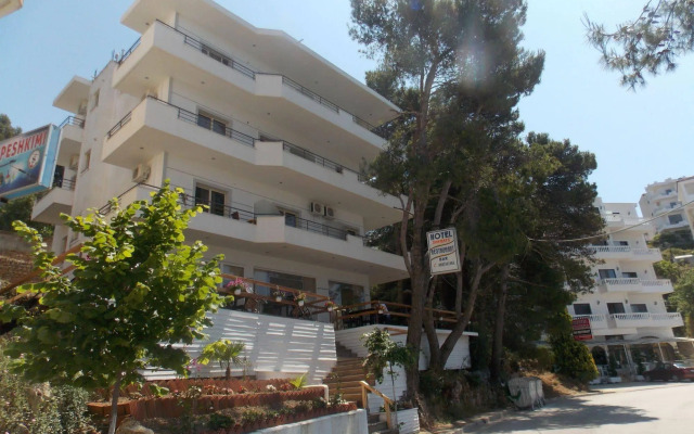 Hotel Sunrays