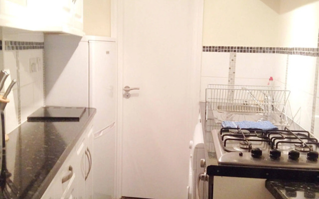 SHQ Apartments