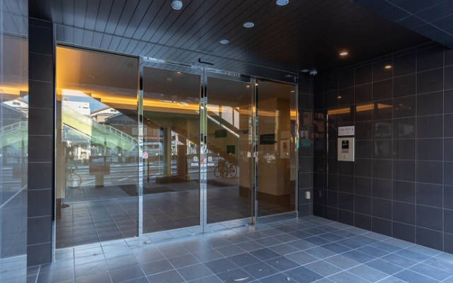 16/4 York Place Lets In The City Edinburgh