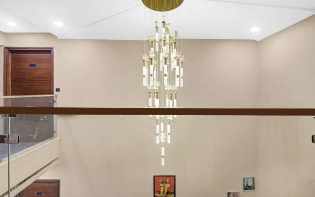 Treebo Nearmi Bell House