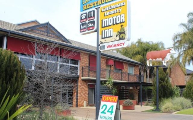 Cattleman's Country Motor Inn & Serviced Apartments