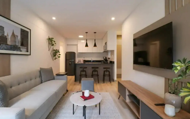w Enchanting 2BR With Balcony in Miraflores