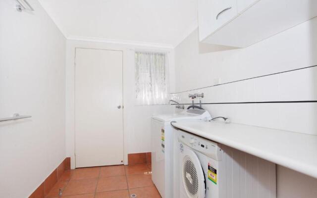8 Springfield Avenue - Pet Friendly, Linen Included