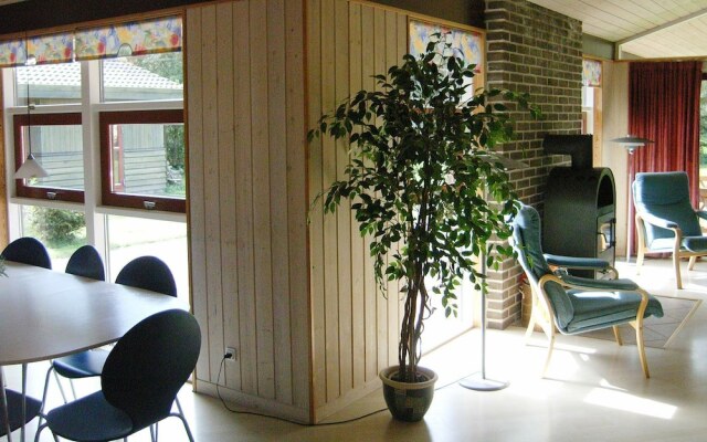 8 Person Holiday Home in Vaeggerlose