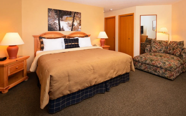The Pointe Hotel and Suites