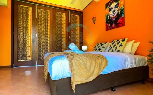 ZENHOUSE NIGHTCLIFF - 6BR Tropical Oasis