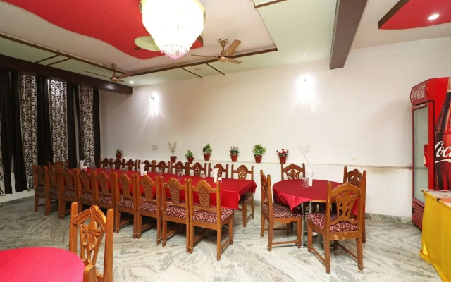 Hotel Lakshya Palace by OYO Rooms