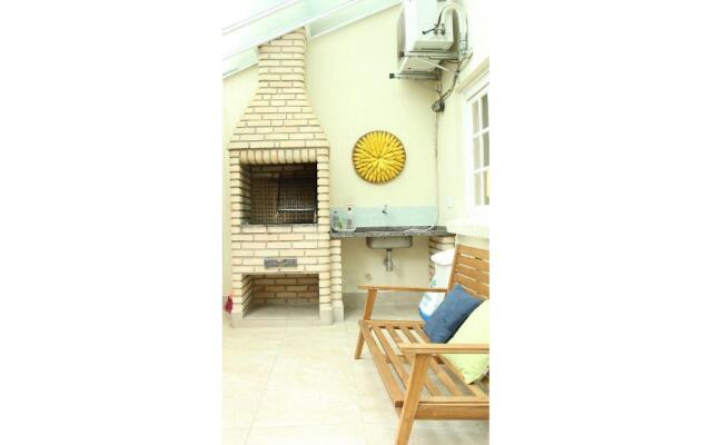 OBA 70 - Casa Juquey 50m praia