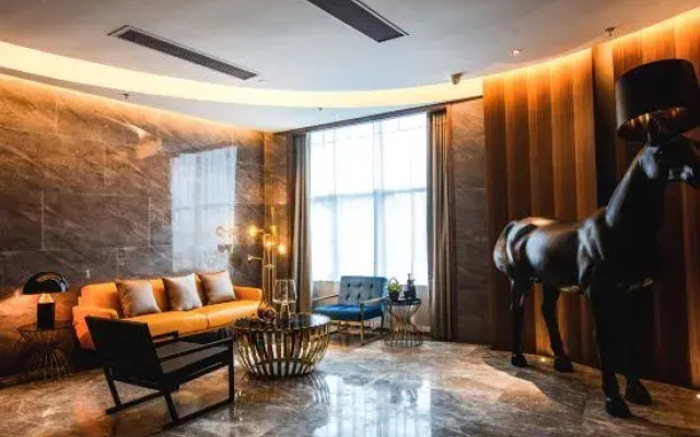 Yoese Hotel