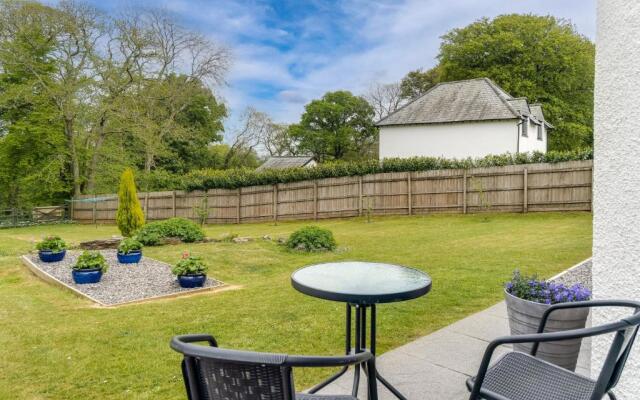 Stunning, Contemporary 1 Bedroom En-suite Annexe