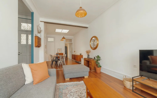 Downtown Retro Bolhao by Vacationy