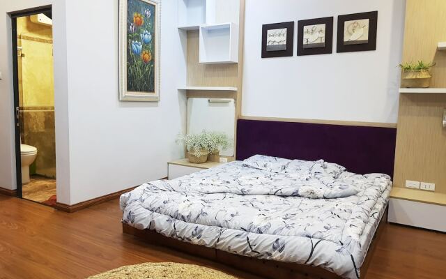 Flower Hostel