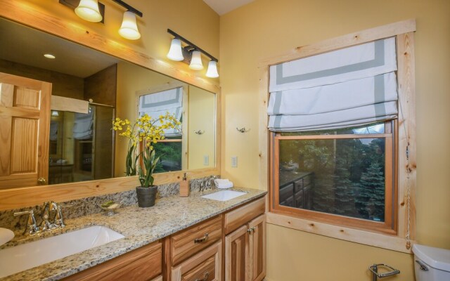 Claralea Lodge 5 Bedroom House