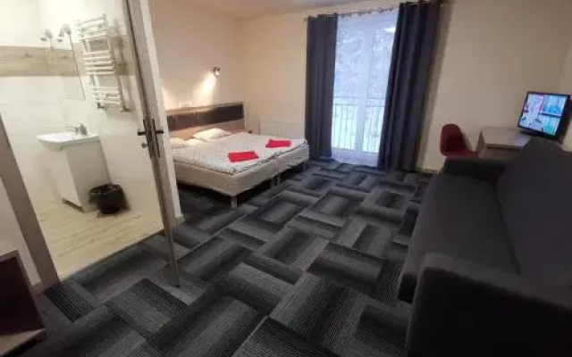 "Renifer" Pokoje Gościnne